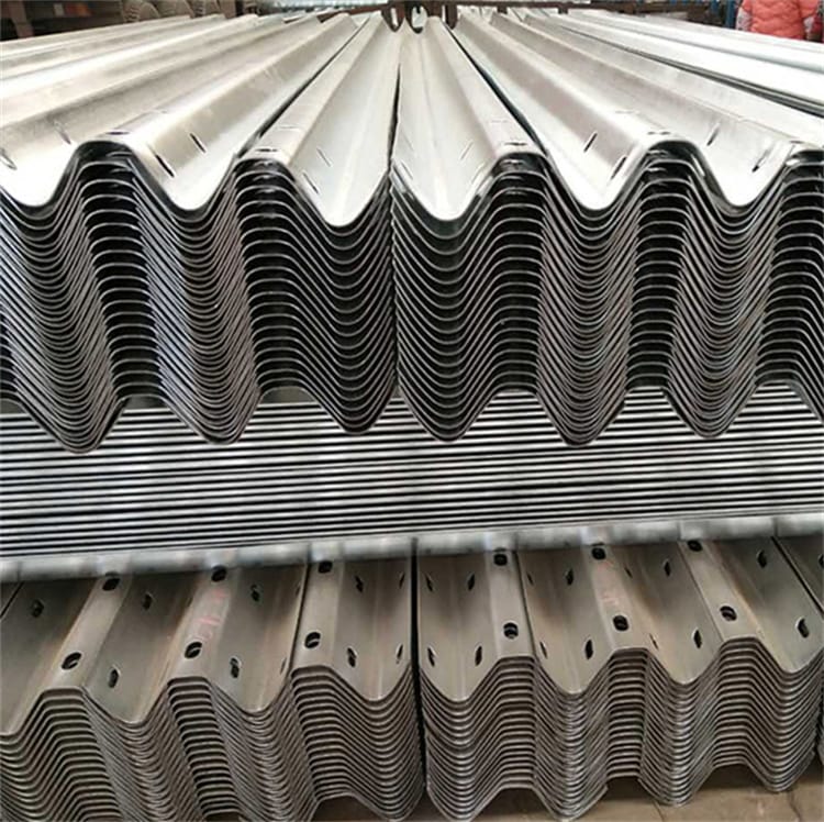 切割波形護(hù)欄時有那些注意事項(xiàng)
切割波形護(hù)欄時有那些注意事項(xiàng)