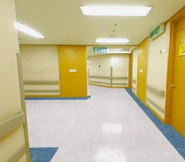 狹小空間選擇亮色PVC地板擴張視覺